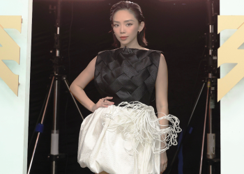 Mỹ Nhân Việt Khoe Nhan Sắc Đỉnh Cao Trong Trang Phục NTK CÔNG TRÍ