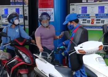 Đẩy nhanh lộ trình xăng E10: Doanh nghiệp sẵn sàng, người dân kỳ vọng