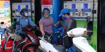 Đẩy nhanh lộ trình xăng E10: Doanh nghiệp sẵn sàng, người dân kỳ vọng